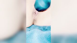 途中でバイブの充電がなくなり手マンでイク可愛い彼女❤️行った後のおまんこはヌルヌルで最高