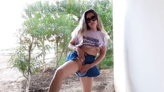 Super Sexy women Play with Twat and Boobs inside Outside Park
