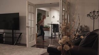 Dyke Eighteen Fucks Her Cougar's Bombshell cougar Best Friend