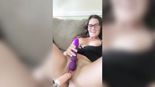 DARK HAIRED USING BANGED MACHINE AND WAND WHILE BF IS AWAY