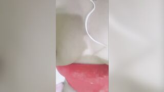 Me Chupo Las Tetas y Juego Con Mi Vibrador En Mi Snatch