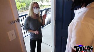 "This is a Medical Building!" Nerdy blonde Karen w/ glasses