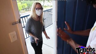 "This is a Medical Building!" Nerdy blonde Karen w/ glasses