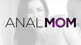 Latin Mama Carmela Clutch Is Addicted To Anal