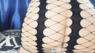 Soak Twat Enjoy Jumping Huge Sex Toy