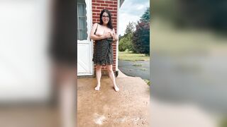Making it Rain after a Storm with Powerful Piss Fountains