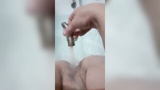 Stuffing a Open Shower Hose inside my Cunt
