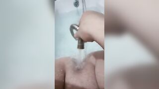Stuffing a Open Shower Hose inside my Cunt