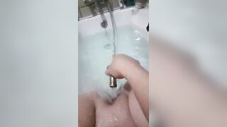 Stuffing a Open Shower Hose inside my Cunt
