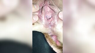PAWG mom Sits her Booty on a Sex Chair for some Intense