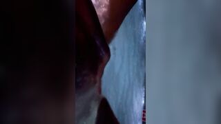 Cutie Bath-Tub Finger Machine