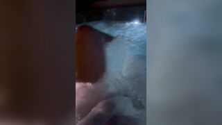 Cutie Bath-Tub Finger Machine