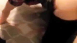Сводный брат выебал свою сводную сестру раком на камеру в point of view и