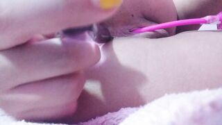 Anal bimbos Plays with her Vibrator
