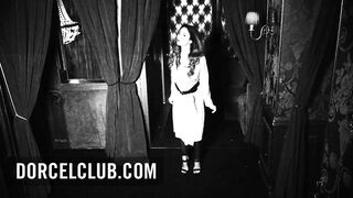 Hottie 3 way with beauty Anissa Kate into Club Xtrem