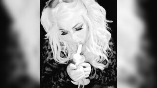 babe Grunge Bitch Sucking Clouds