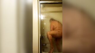BBW Shower Rubbing