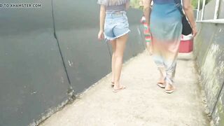 Novinhas de shortinho