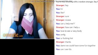 Dark Haired Omegle 18 yo Yo Flashes her Fantastic Hooters
