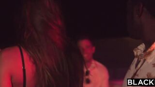 Talia mint likes her cunt w a long african dick in it
