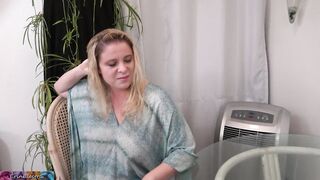 Sex with stepmom on the first day of college