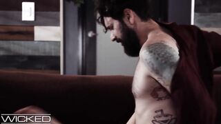 Barely Legal Singer Uses Red Fellatio Pussy To Get Record Contract