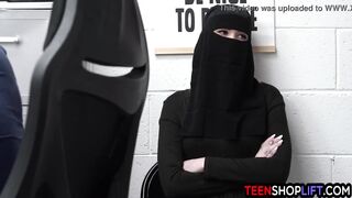 Muslim 19 yo Delilah Day stole lingerie but got busted by a