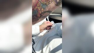 I Blown a Dude under a Red Light at a Traffic Light