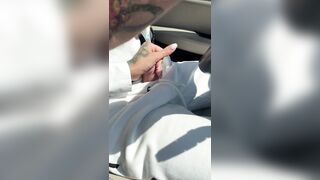 I Blown a Dude under a Red Light at a Traffic Light