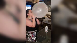 Buttplugbetty - Blow to Pop at the Bar