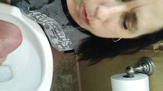 Blowing my Hubby's Penis and Drinking his Piss over the Restroom