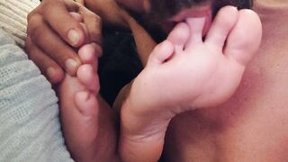 Male Sub Licks Super Sexy Foot of his Girlfriend