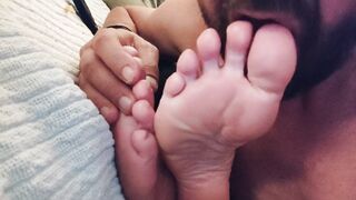 Male Sub Licks Super Sexy Foot of his Girlfriend