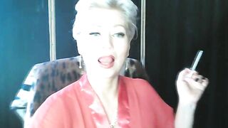 Friendly old woman into red, or Goddess fucking solo &