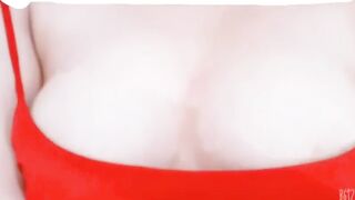 Blue-eyed White bimbos Shows her Boobs