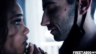 Housewife Scarlit Scandal Fucks The Delivery Dude While Hubby Is