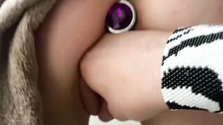 Hoe Sits on the Fist of the Master with a Squirt