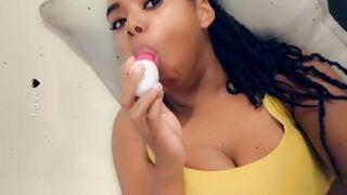African milf Masturbating