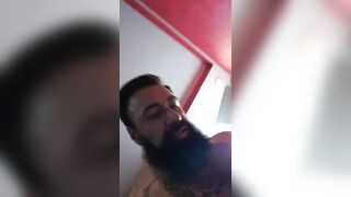 Se Fue Al Hotel Mientras Su Esposo Trabaja