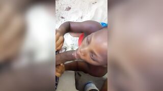 Hostel Trip couldn't Resist Gave Fellatio on the Beach Deep Throat Soak Tongue
