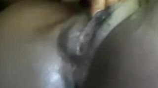 Black milf has some Fun with her Soak, Creamy Cunt