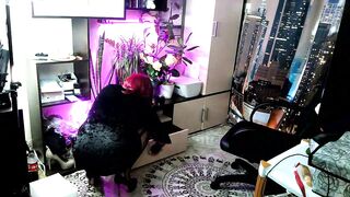 Rough homemade performance of a seductive older whore with glasses!