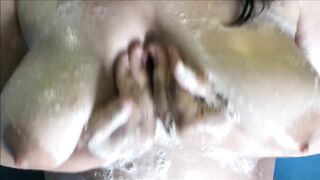 Je Lave Mes Bon Gros Seins Naturel