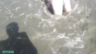 Cumming inside the face of the Beauty beach