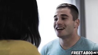 Lonely mom Sovereign Syre Wants To Got Impregnated By Her
