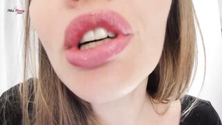Quckie Tongue Vore Tease with miss Honey Barefeet