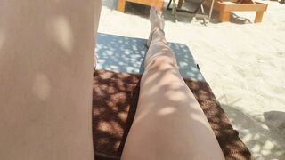 Vulgar Amateur Wifey Play and Flashing Vagina Outdoors inside Beach Bar