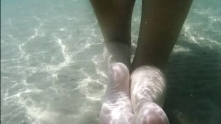 goddess milf Flashing Foot and Booty Underwater