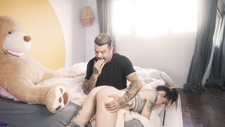 Beauty Inked Goddess Loves getting her Vagina Spanked
