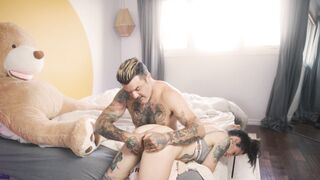 Beauty Inked Goddess Loves getting her Vagina Spanked